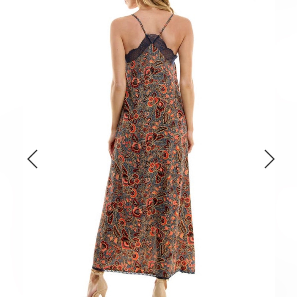 NWT Socialite Paisley midi hilo dress with blue lace trim Size L